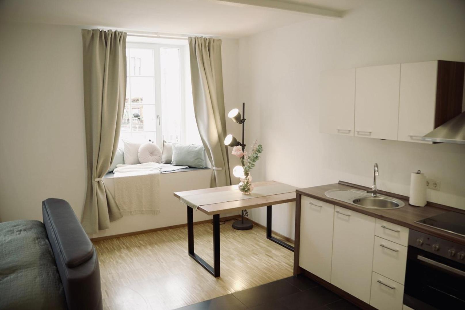 De La Vie Reutlingen - Altstadt Apartment An Stadthalle & Am Marktplatz מראה חיצוני תמונה